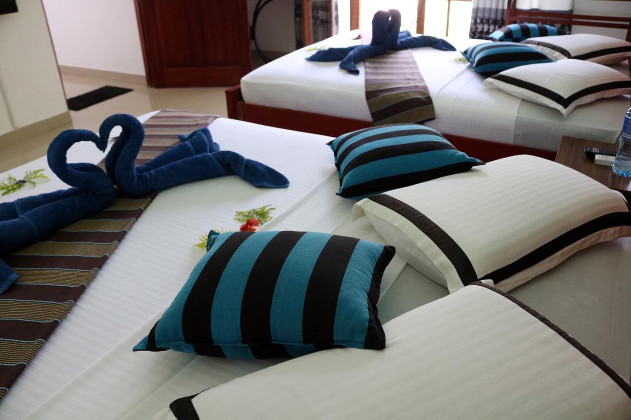 Margosa Lake Resort Anuradhapura Buitenkant foto